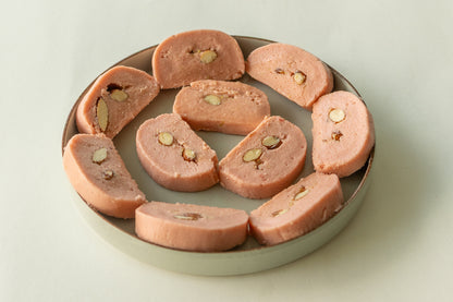 Kaju Strawberry Roll