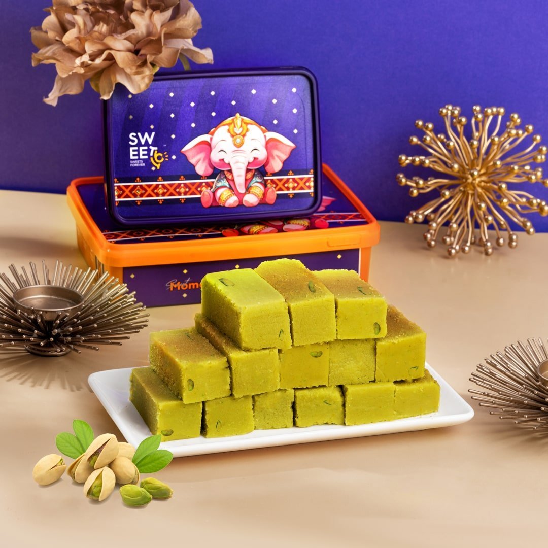 Premium Kaju Katli & Premium Pista Mysorepak - Sweet16